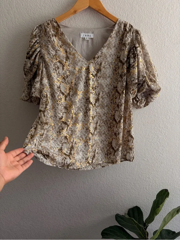 THML Cobra Metallic Snake Short Sleeve Top Gold V-Neck Puff Sleeve Blouse M - Image 6