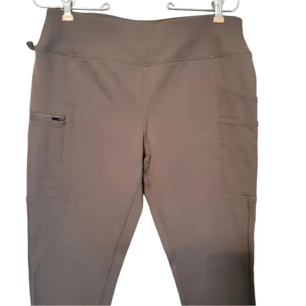 Carhartt Women's Force Fitted Lightweight Utility Legging in Brown, Size small‎ - Image 4
