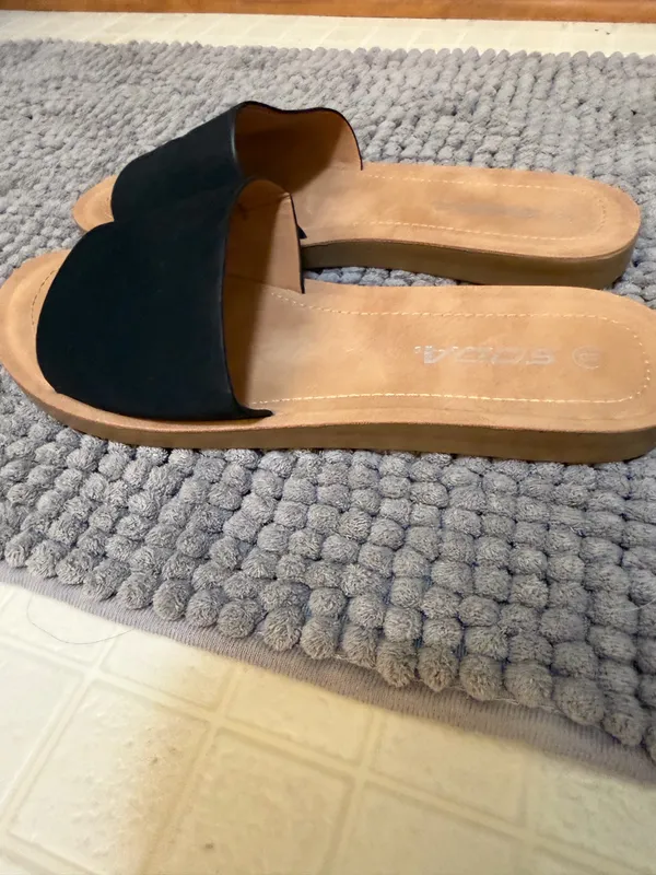 Soda Black sandals - Image 3