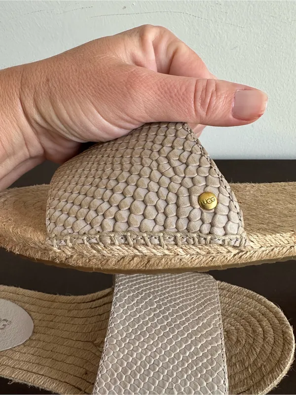 UGG Cherry Exotic Embossed Beige Leather Jute Espadrille Slides Sandals Size 9 - Image 11