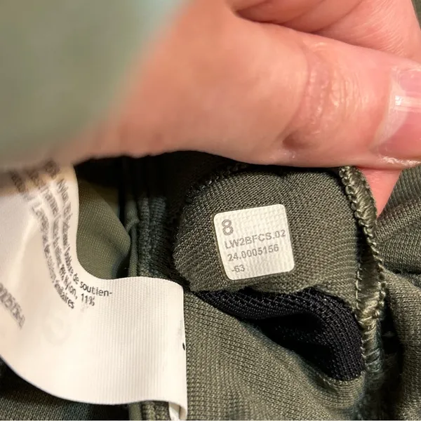 Lululemon Still Now Sports Bra Light Support A/B Cup Army Green Size 8 Yoga - Image 7