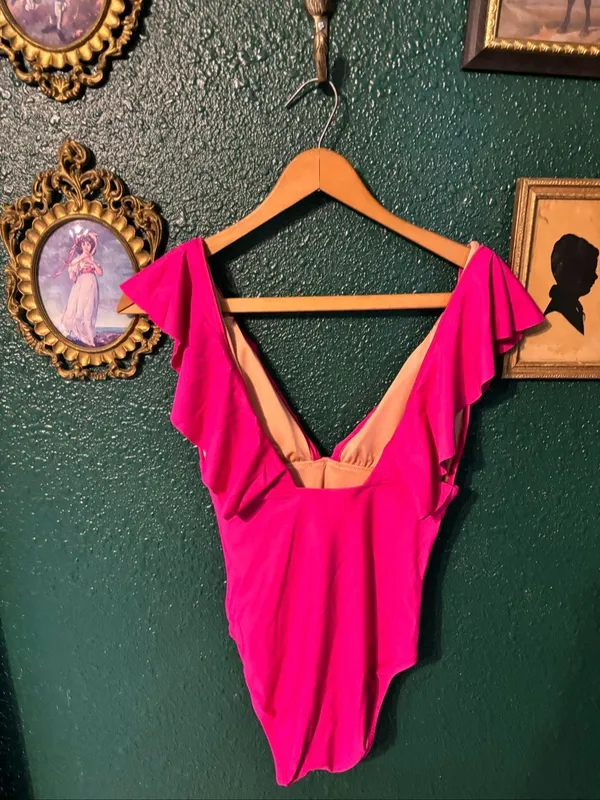 J.Crew Pink NWT One Piece Ruffle Swimsuit Sz 6 - Image 2