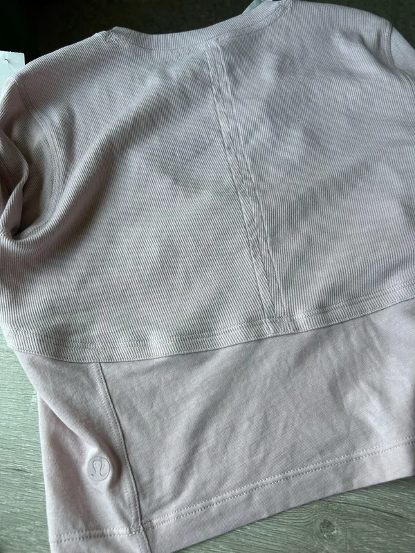 Lululemon size 6  - Image 2
