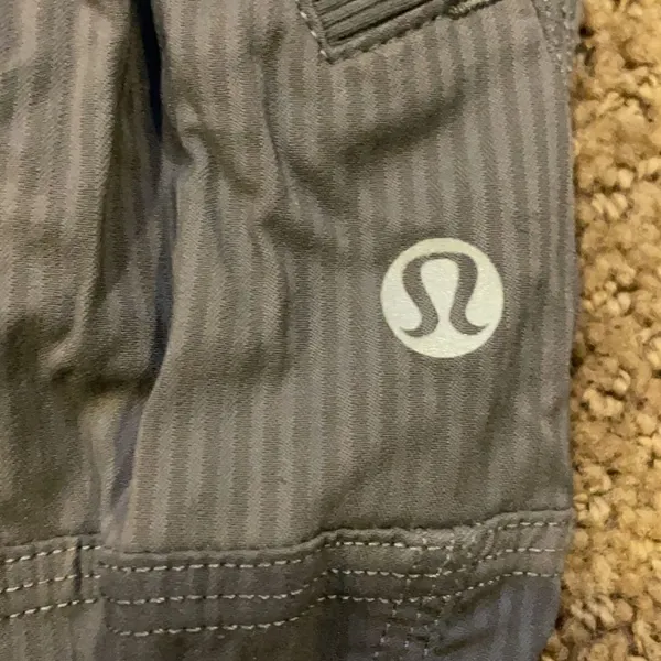 Lululemon Women’s Grey Studio Crop Pants - No Liner - Image 4