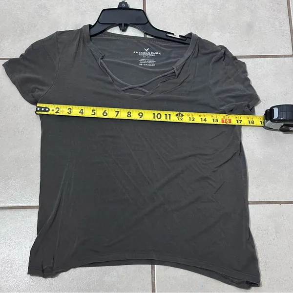 American Eagle Women Casual Gray/Black Top Size XS‎ - Image 6