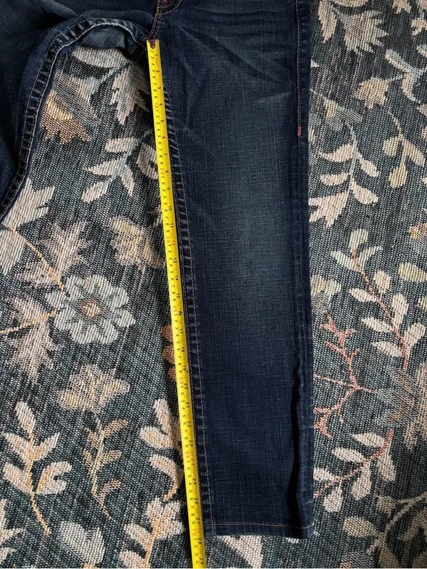True Religion Women's Stella Dark Wash Low Rise Bootcut Jeans Size 29 - Image 7
