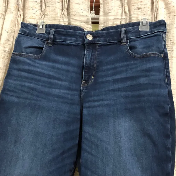 American Eagle Next Level Stretch Curvy High Waisted Jegging  - Image 2