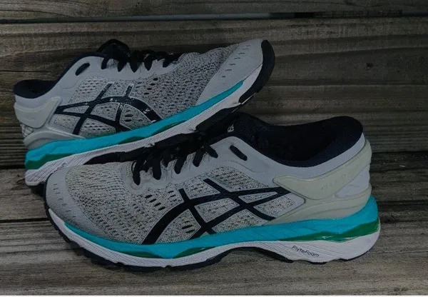 ASICS gel kayano24, women's sneakers size 6 - Image 2