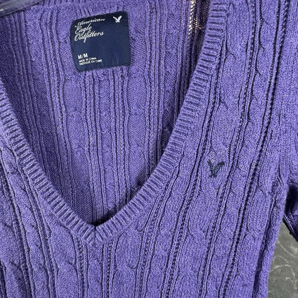 Y2K American Eagle V Neck Fitted Cable Knit Sweater Women Medium Purple Preppy - Image 4