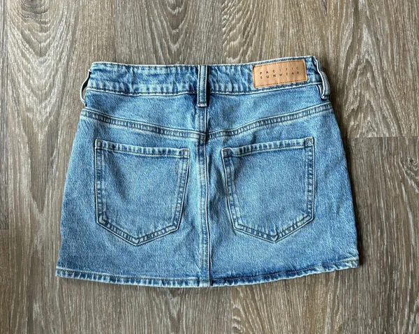 Trendy Denim Skirt - Image 2