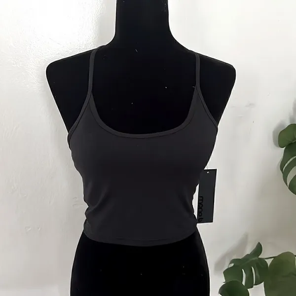 Momo B crop top NWT Black Size M - Image 2