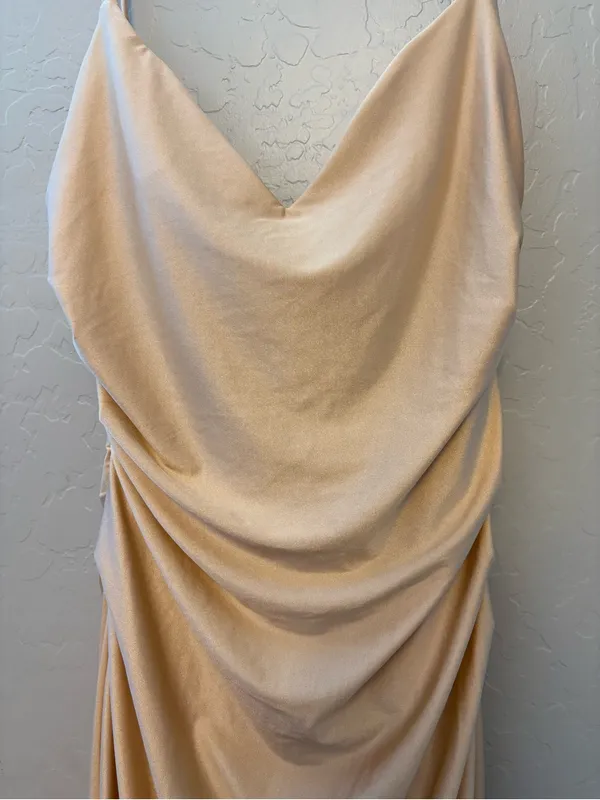 La Femme champagne sleeveless v-neck ruched dress with slit size 6 - Image 5