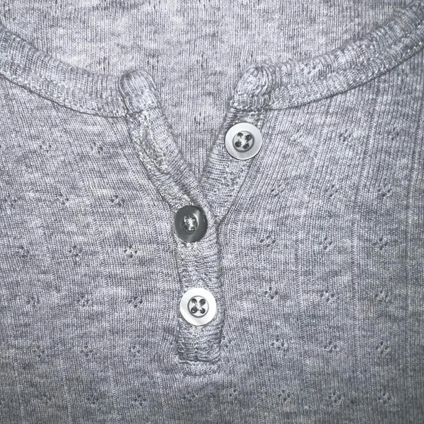 Brandy Melville gray cropped top. - Image 6