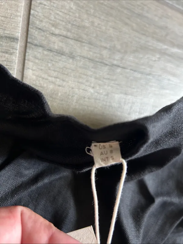 Faithfull the Brand Black Puff-Sleeve Cropped Top - Image 5