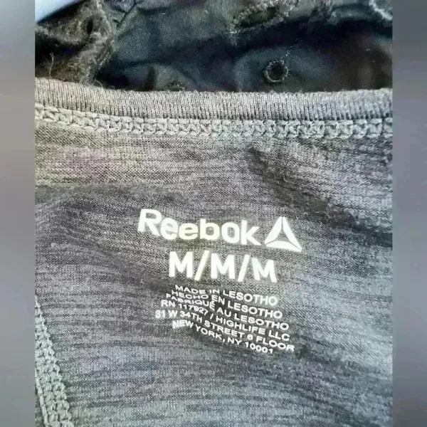 NWT Reebok Athletic Shirt Exercise size Medium New‎ - Image 2