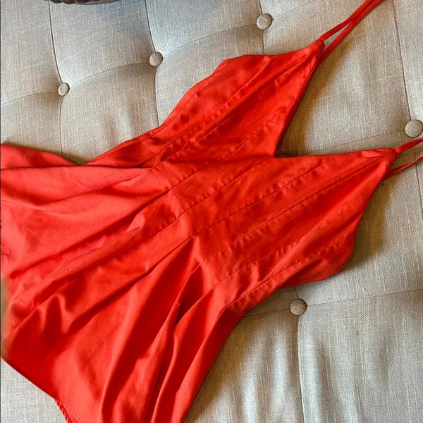 Rumor Boutique Orange Pleated Romper Size Small - Image 6
