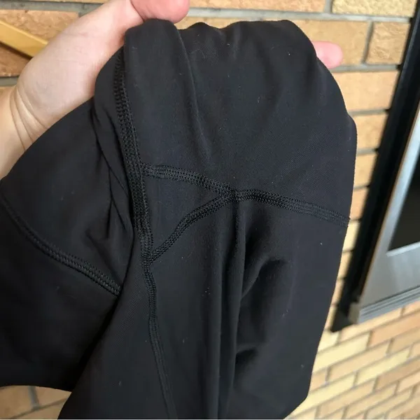 Lululemon Full Length Ruffle Athletic Leggings Black Size 4 - Image 6