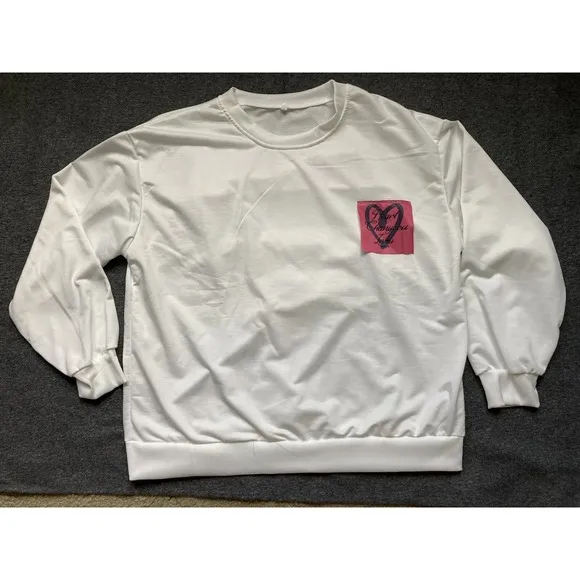 Women's White Sweatshirt with Heart Sticker Print Graphic, XS, Long Sleeve New‎ - Image 9
