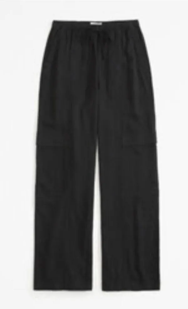 Abercrombie & Fitch Linen-Blend Pull-On Cargo Pant - Image 2