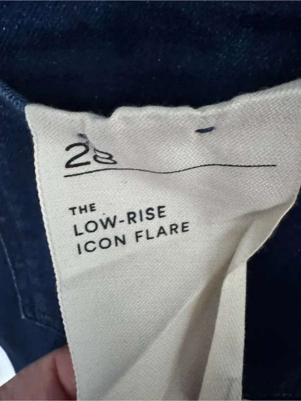 NEW Pilcro The Icon Low Rise Flare Jeans in Dark Blue~ Size 28 - Image 6