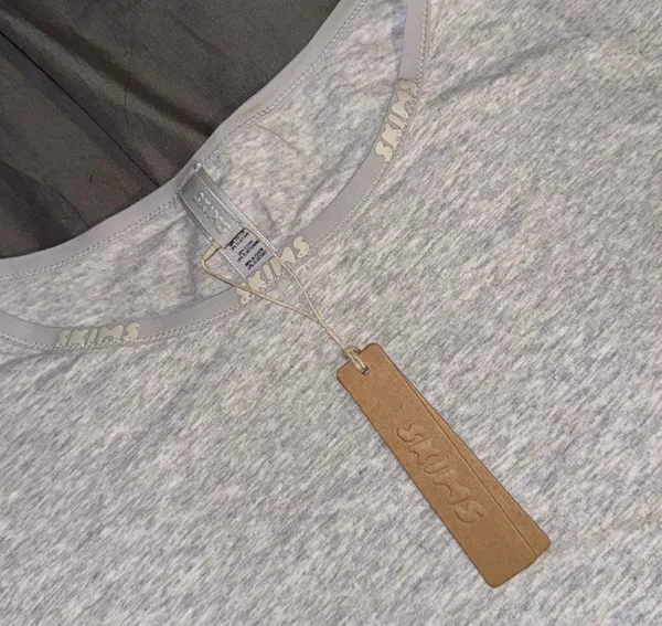Skims Cotton Logo Super Cropped T-Shirt - Image 2