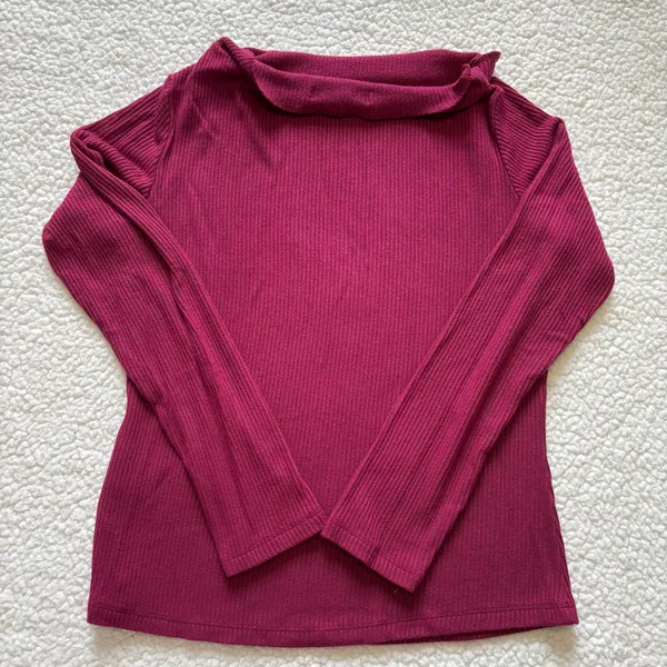 Banana Republic Fuchsia Draped Cowl Neck Ribbed Knit Top Fall Quiet Luxury cozy - Image 3