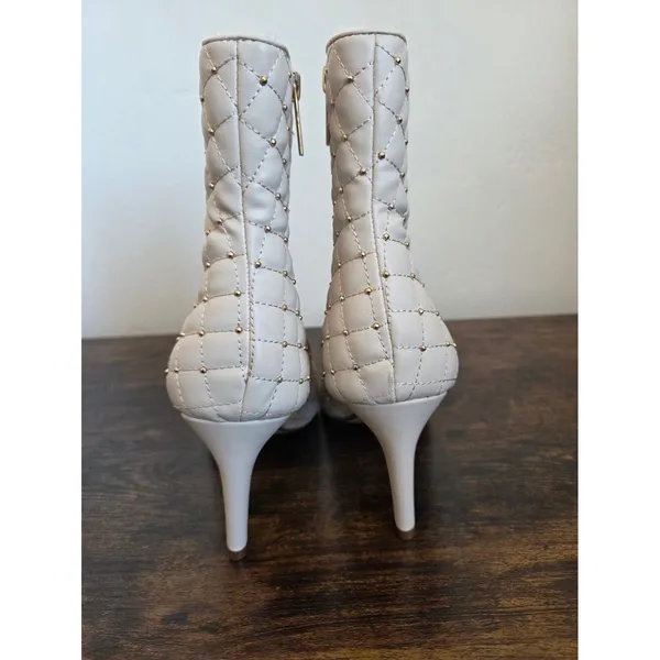 NEW Nanette Lepore Aubree Boots Quilted White Leather Gemstone Quiet Luxury 9 - Image 4