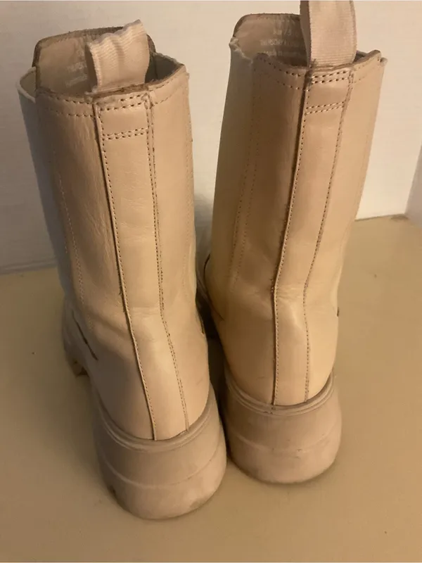 Thursday women crème leather platform Chelsea heel boots US 7.5 - Image 10