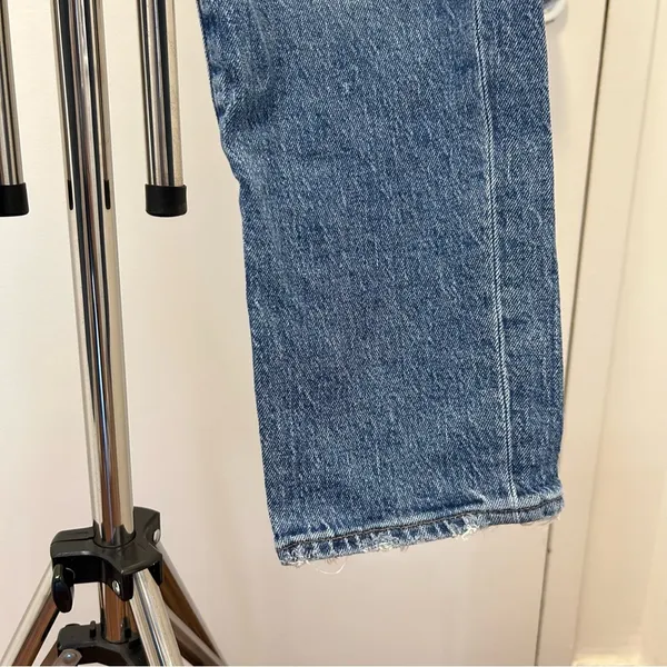 Madewell Classic Straight Jeans in Peralta Wash - Image 6