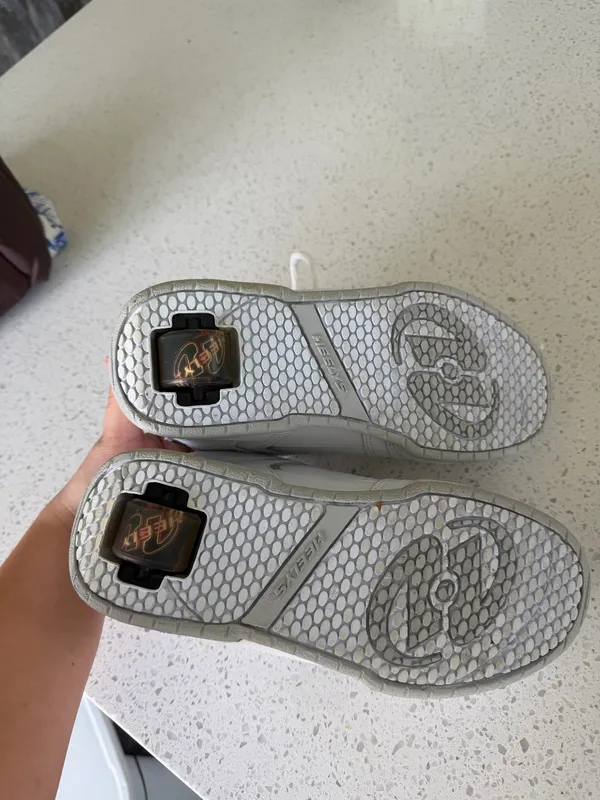 White Heelys (as is) - Image 4