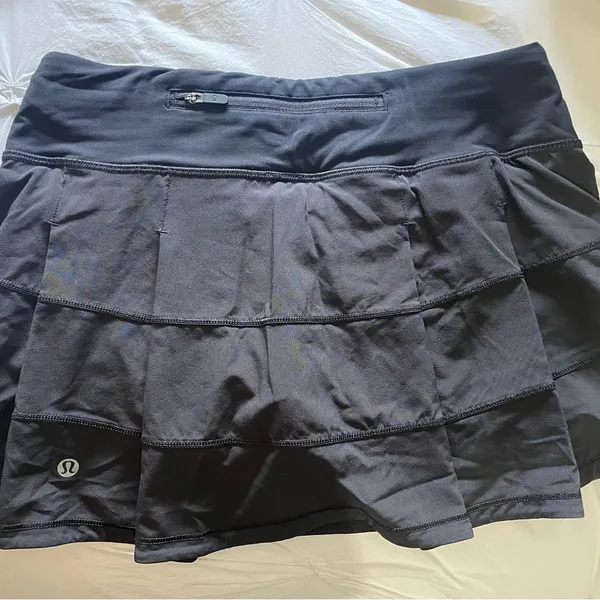 ⚠️SOLD⚠️Lululemon Athletica Black Puffer Skirt - Image 4