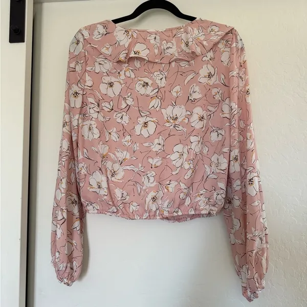 ASTR The Label Pink Floral Ruffle‎ Blouse Button Blush Going Out Business Casual - Image 3