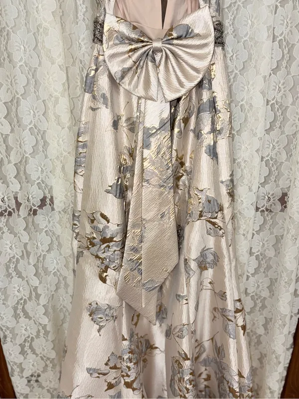 Stunning Bicici & Coty Metallic Brocade Prom Gown - Image 5