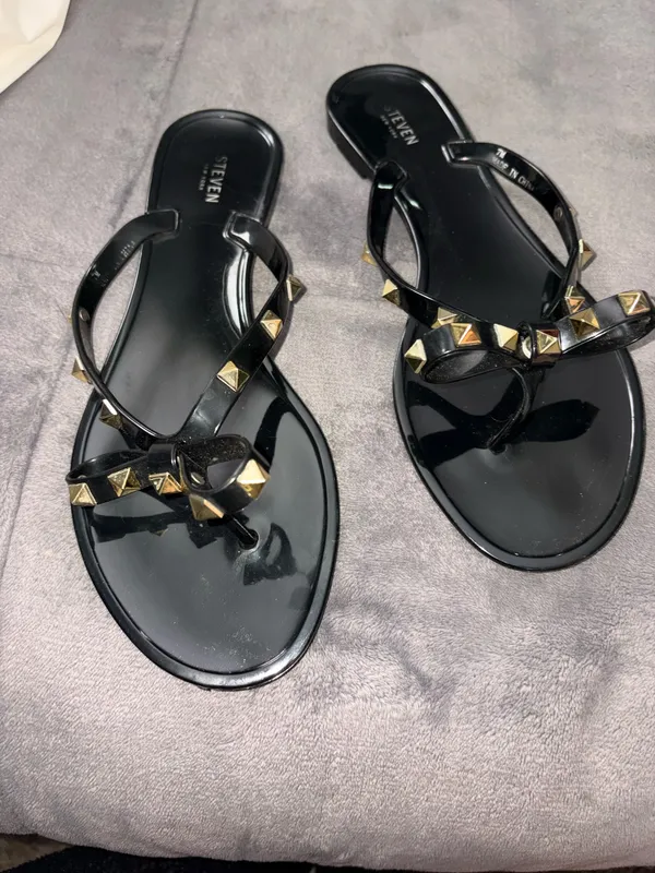 Steve Madden Jelly Sandals - Image 4
