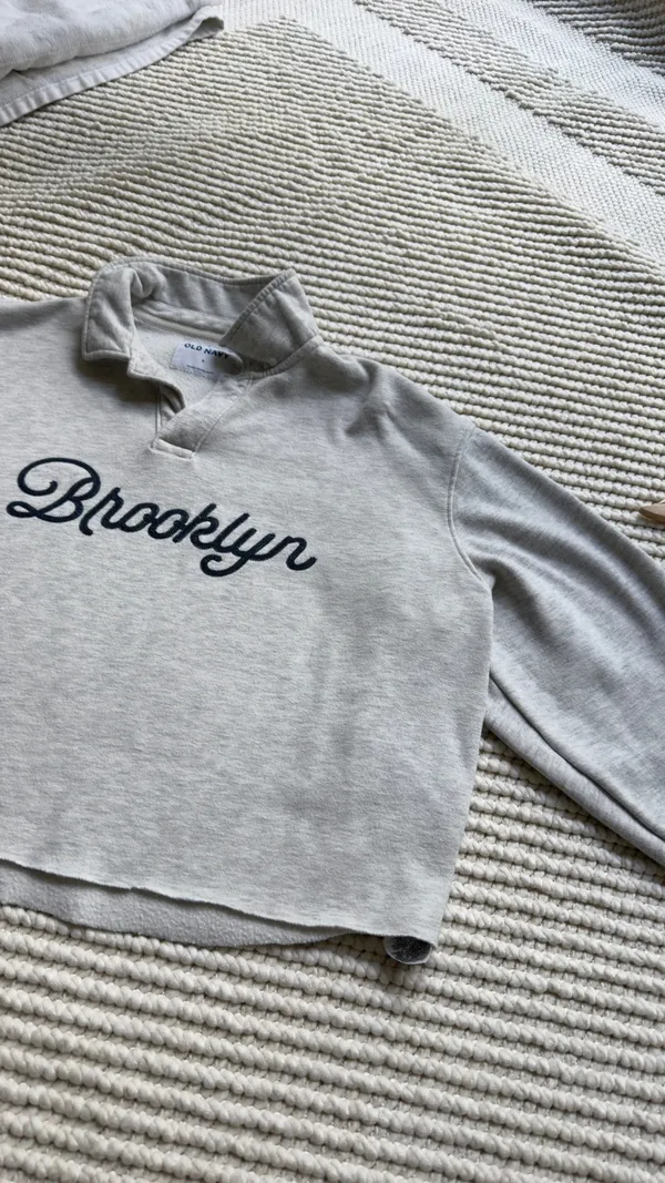 Old Navy a Brooklyn sweatshirt self cropped basic - Image 2