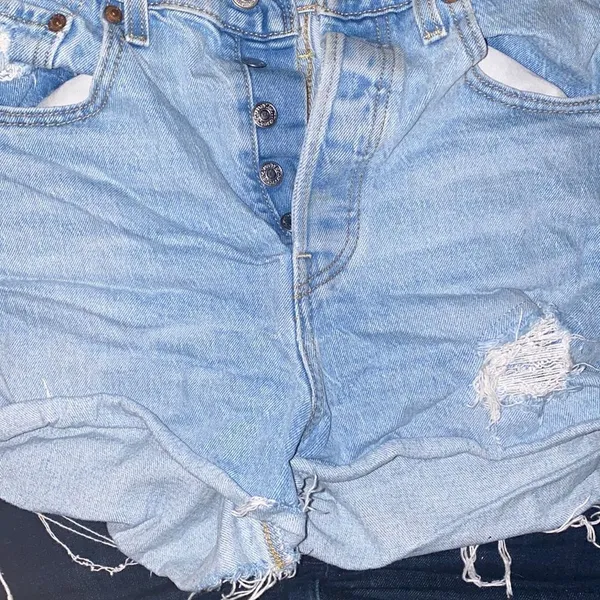 ✨ HP✨Ribcage Short in Tango Pulse Shorts
LEVI'S✨ - Image 9