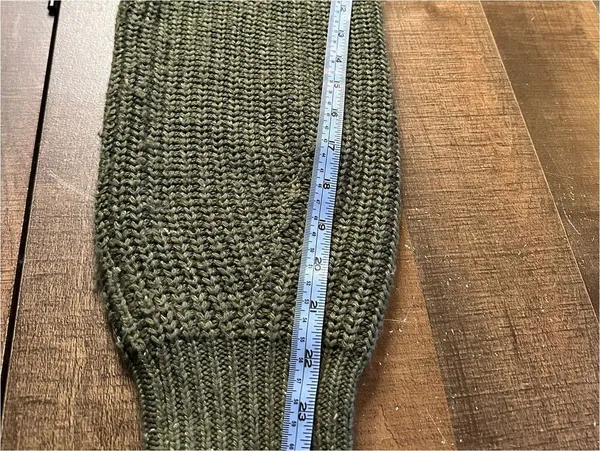 Universal Threads Cozy Olive Green Chunky Knit Cardigan, Size Small - Image 9
