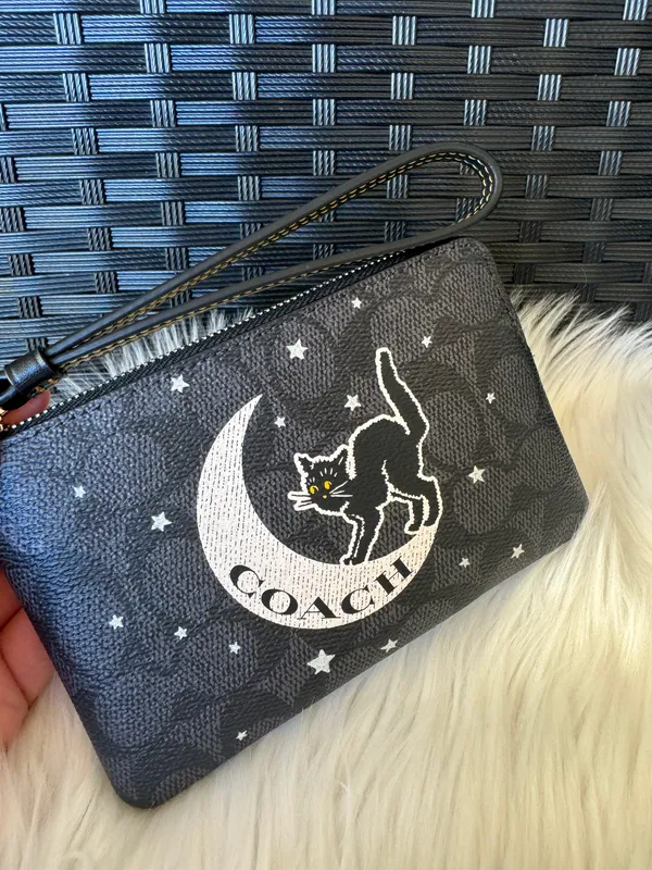 Coach NWT Signature Corner Zip Wristlet with Halloween Graphic Cat - Image 6