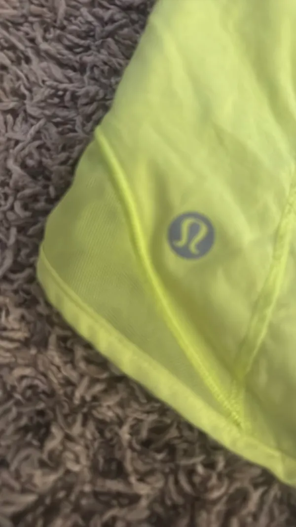 Lululemon Hotty Hot Shorts 4" - Image 2