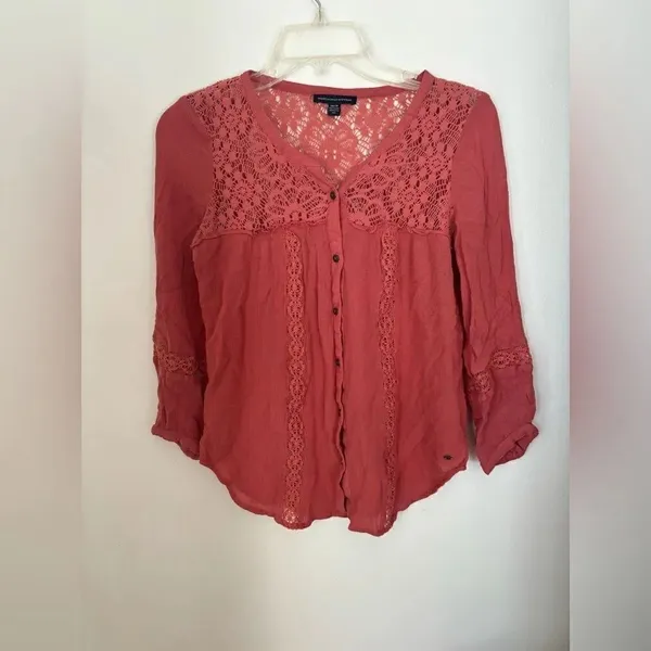 American Eagle Outfitters Lace Yoke Button Down Blouse Size XS Coral - Image 9