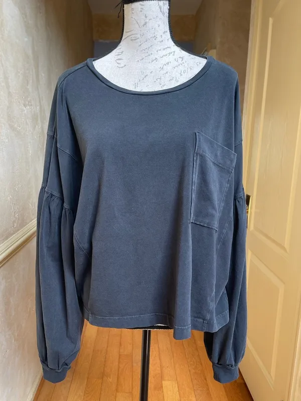 Free People Movement Balloon Long Sleeves Crop top Oversized Logo Bohemian Sz XL - Image 3