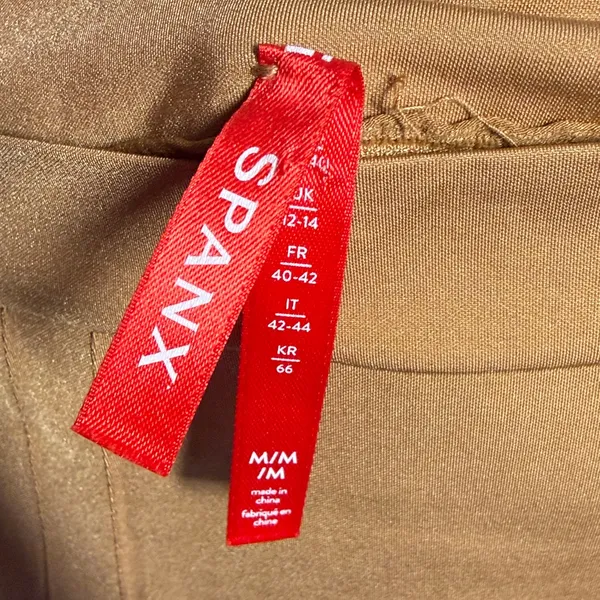 Spanx On Core Sculpt High Waist Mid‎ Thigh Short Shapewear Tummy Medium - Image 4