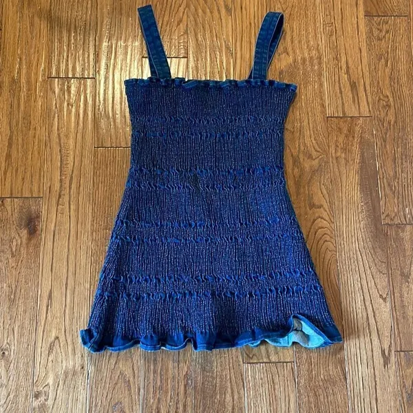 Urban Outfitters denim smocked mini dress size 6 - Image 9