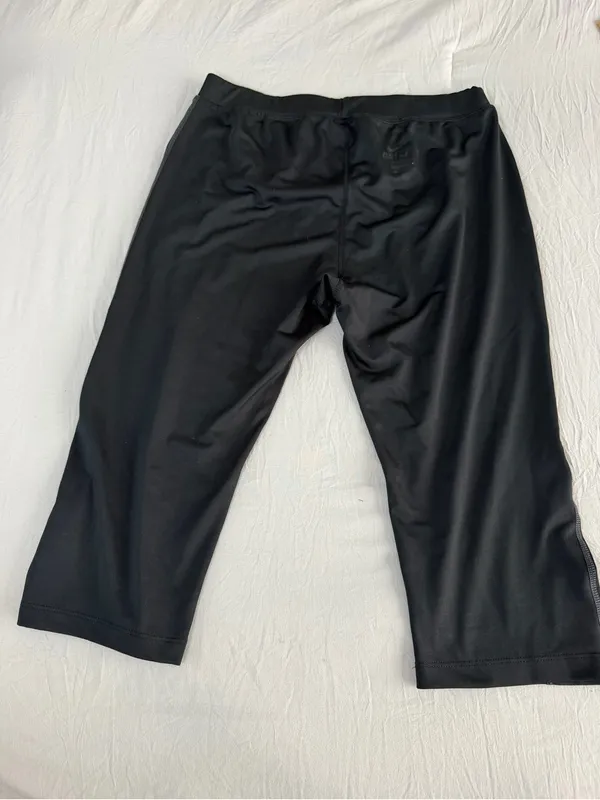 Nike women Black Cropped Athletic Leggings with White Swoosh‎ - Image 3