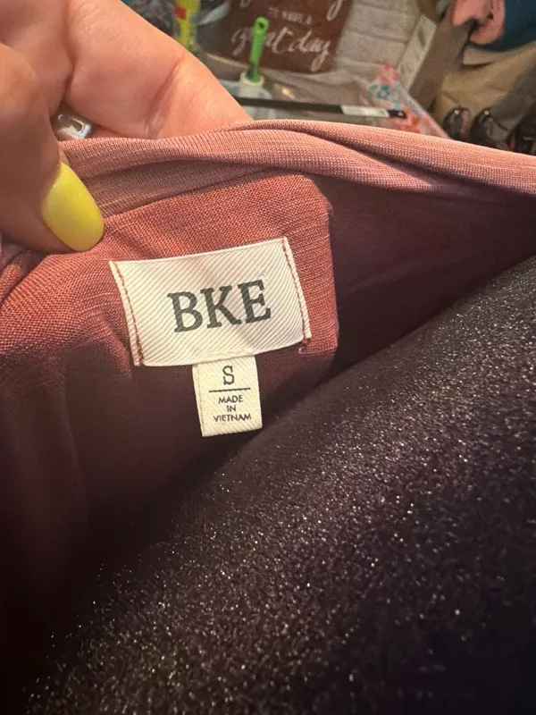 BKE Women's Modal Blend Tulip Back Top in Terracotta Size Small - Image 4