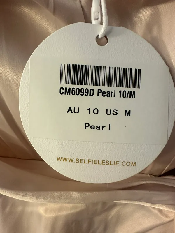Selfie Leslie Amaryllis Off-Shoulder Twist Maxi Dress Pearl - Image 6