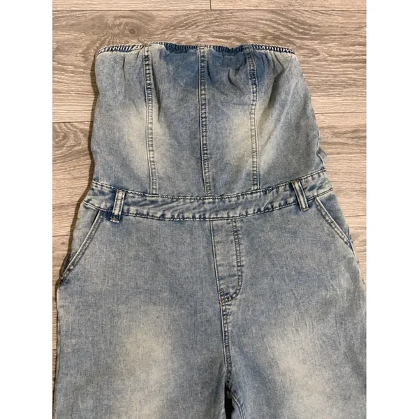 Strapless Wide Leg Denim Jumpsuit Size L‎ Light Wash Blue Seam Detail Y2K Romper - Image 12