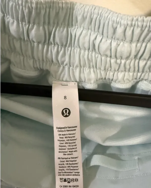 Lululemon Shorts 2.5" - Image 2
