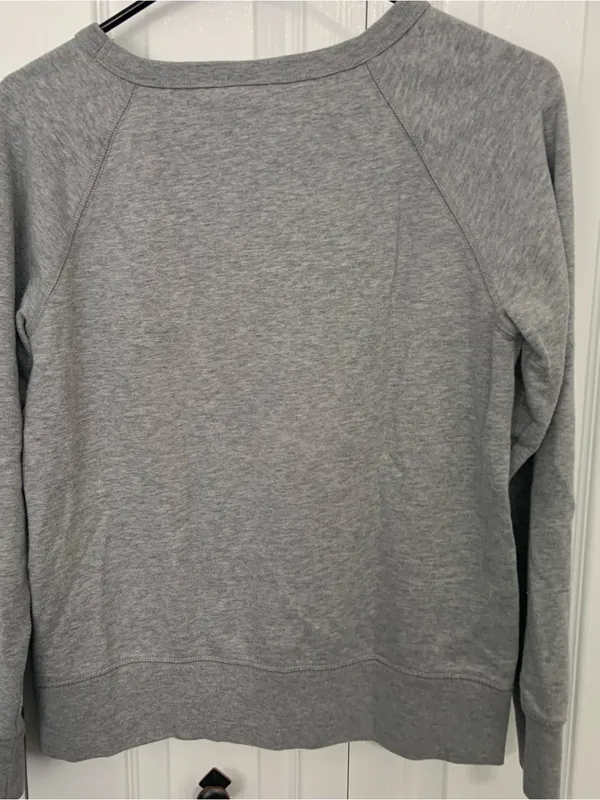 Retro GAP‎ Gray Crewneck Sweatshirt with Rainbow Logo - Image 3