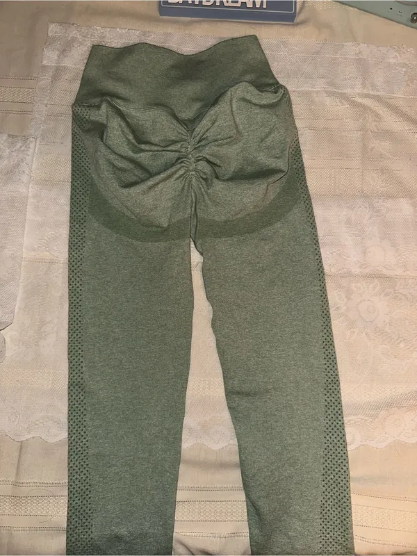 Lilias Active Mint Green Seamless Active Leggings Scrunch NWOT Sz S - Image 5